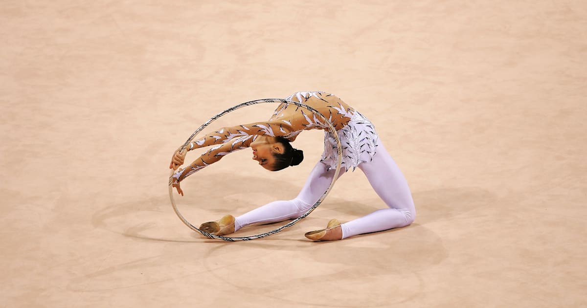 Fashion police: Shining rhythmic gymnasts