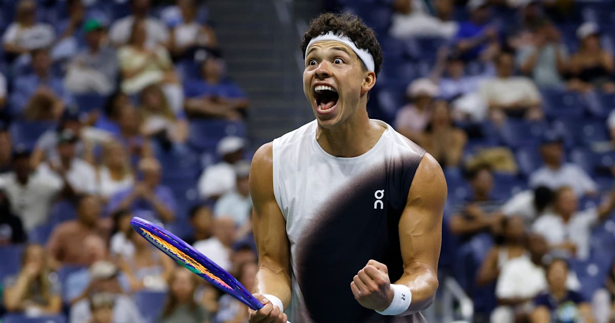 Ben Shelton Stuns Carlos Alcaraz in Historic Late-Night US Open Thriller