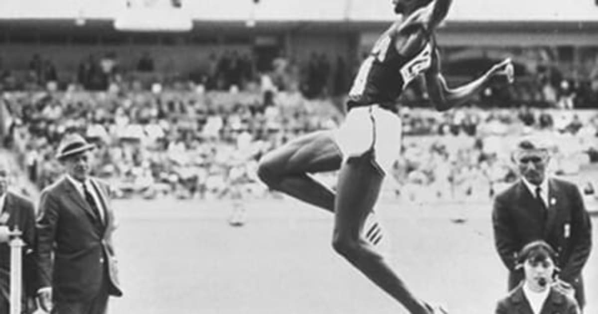 Beamon breaks World Record Men's Long Jump Mexico 1968 Highlights