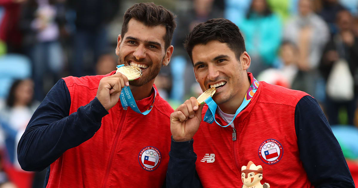 Campeón de voleibol de playa Esteban Grimalt habla de la importancia de Santiago 2023 para Chile