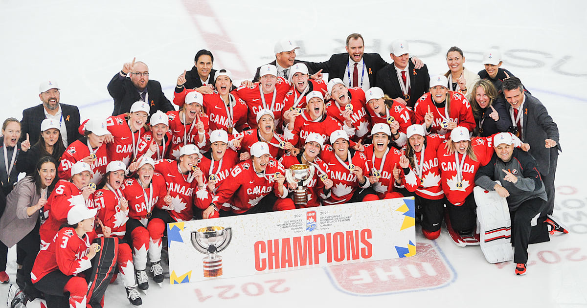 Team Canada advances to IIHF Women's World Championship semifinals - Team  Canada - Official Olympic Team Website