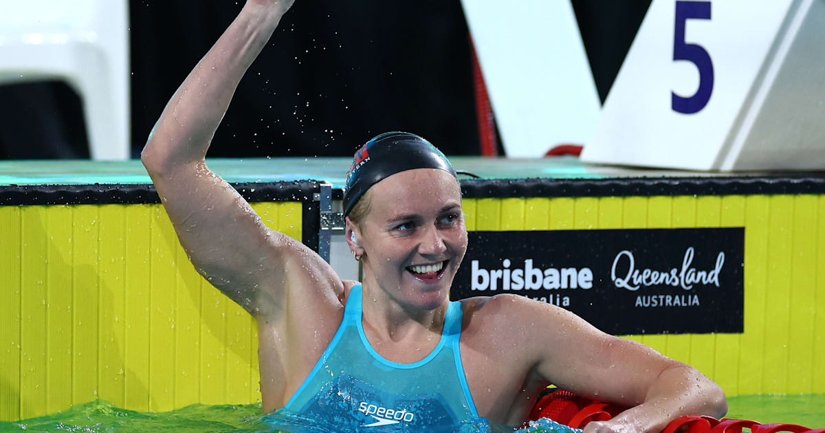 Ariarne Titmus shatters women’s 200m freestyle swimming world record