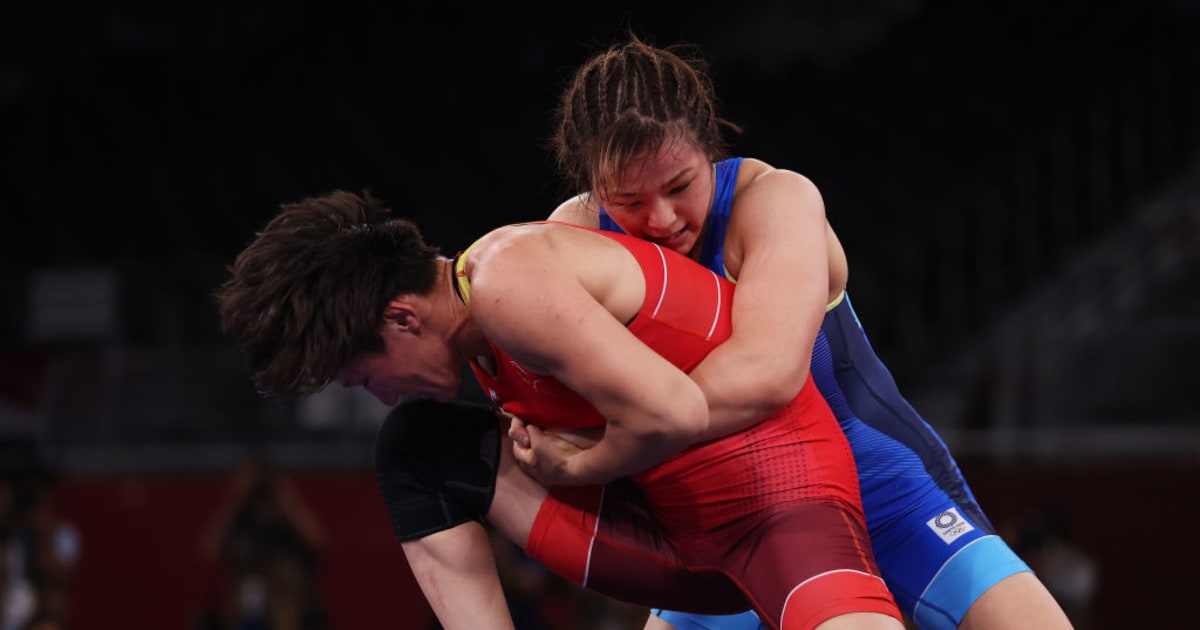 Japan s KAWAI Yukako wins women s freestyle wrestling 62kg gold