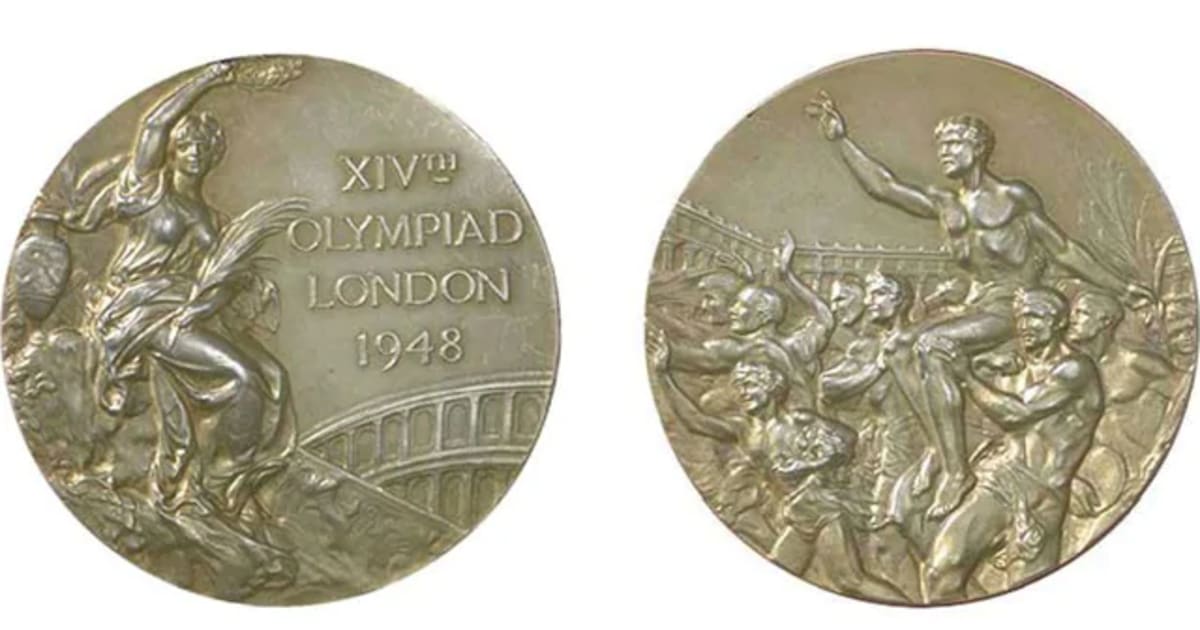 90 Torche officielle des Jeux Olympiques d'été de Londres en 1948 Vendu  3000 euros