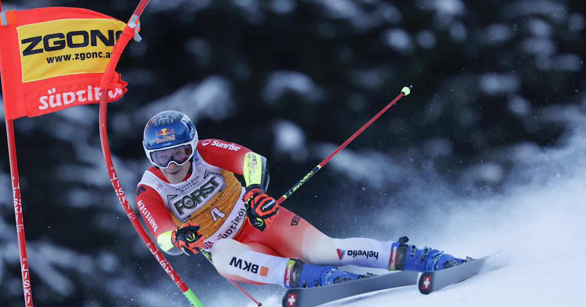 Alpine skiing FIS World Cup 2023/24 Marco Odermatt extends his overall