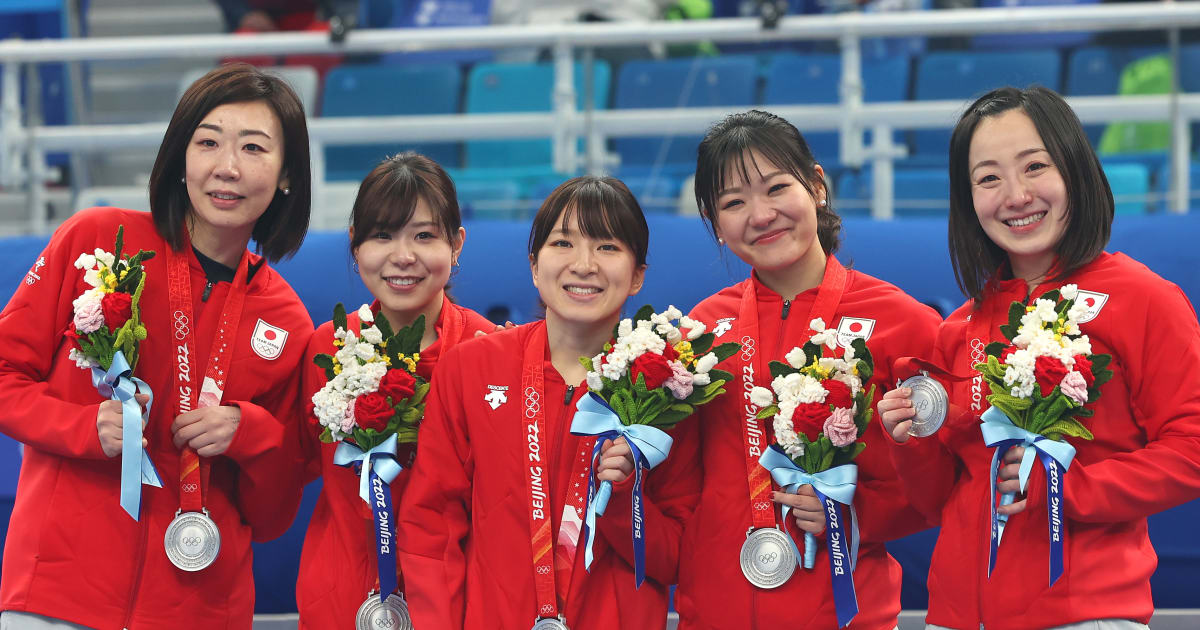 カーリング女子・ロコソラーレとは｜日本代表決定戦2025チーム紹介