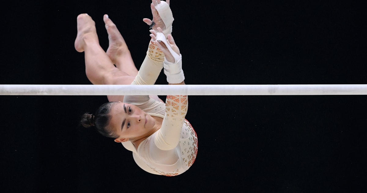 Jessica Gadirova Clinches Bars Silver in Comeback Performance