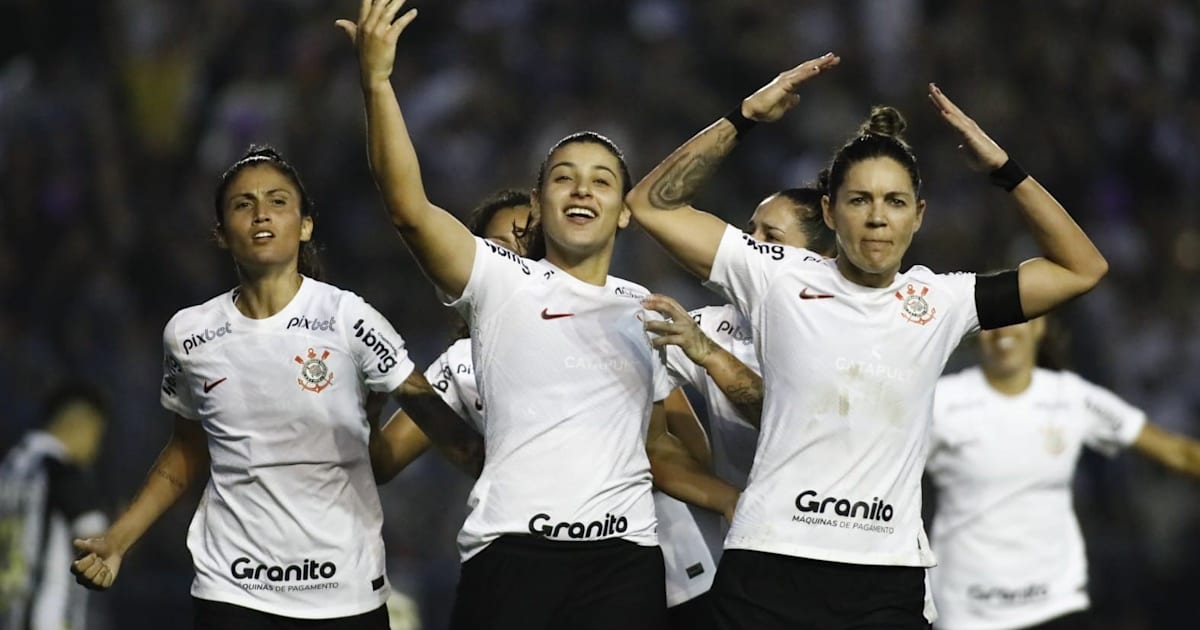 Futebol Feminino no Brasil: Corinthians domina 2023 com quatro títulos ...