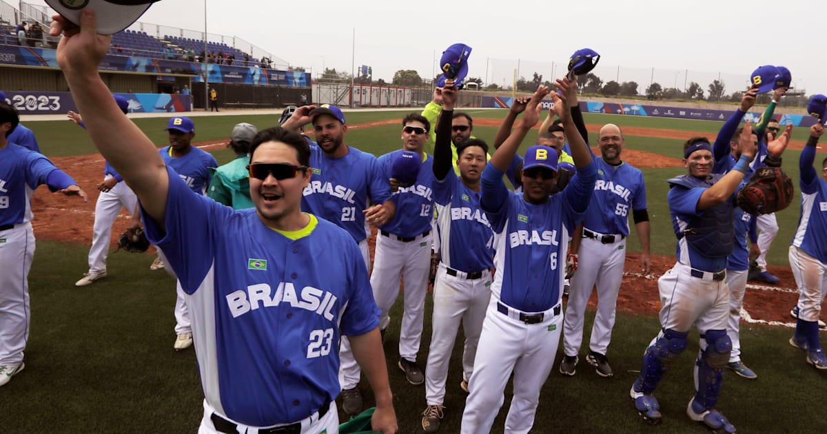 サプライズサプライズ、野球チームがオリンピック復帰を祝う