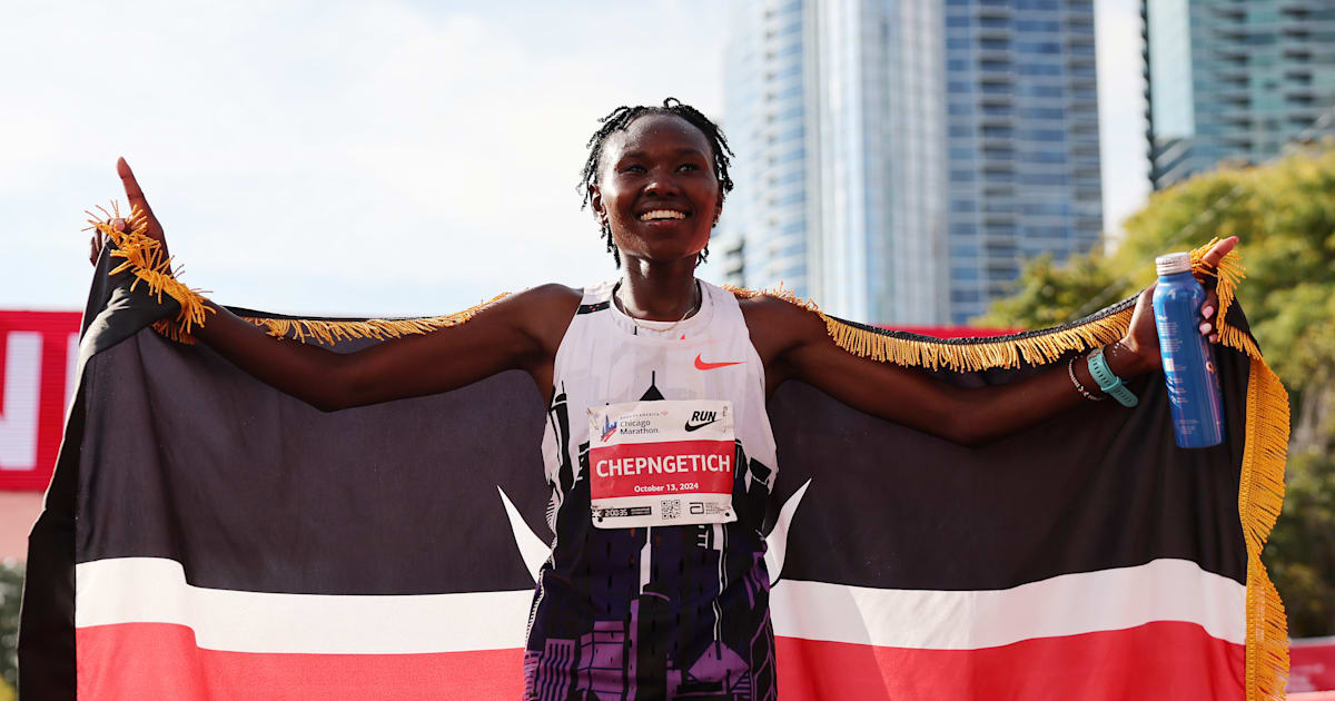 Ruth Chepngetich sets world record time at Chicago Marathon; Korir takes men's title