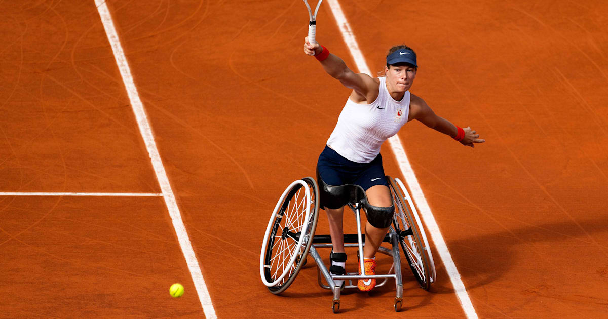 This is how wheelchair tennis players get on the court quickly