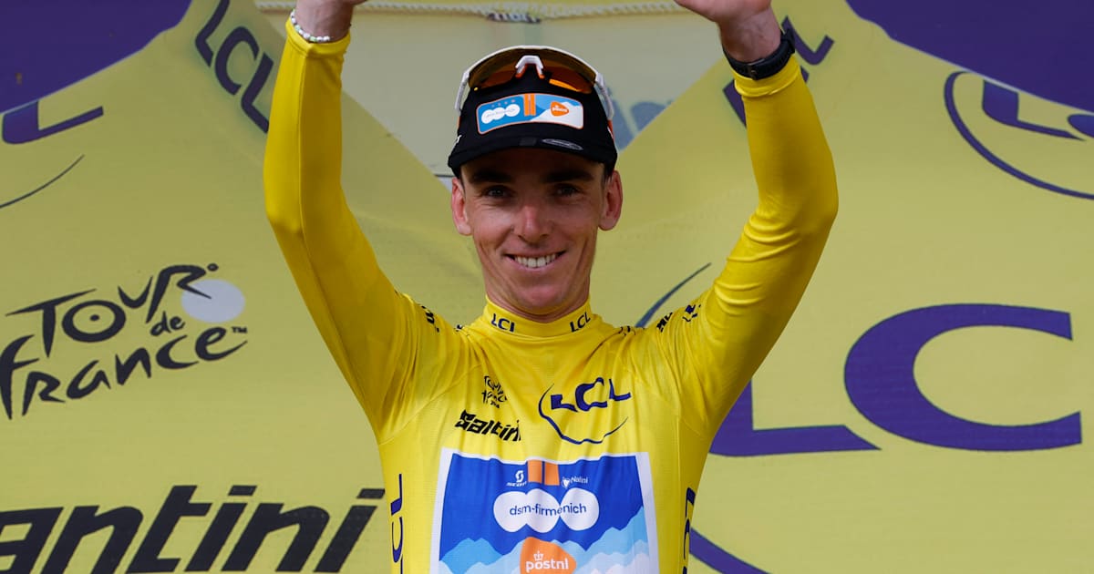 Tour de France 2024 : Romain Bardet remporte la 1re étape et portera le maillot jaune pour la première fois !