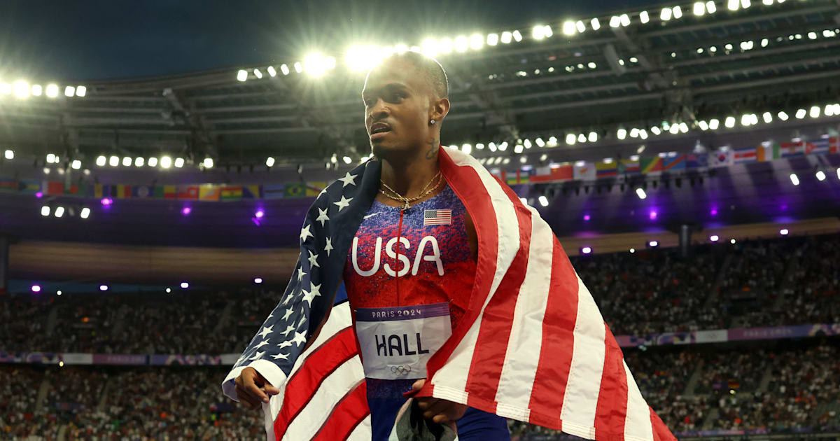 Quincy Smith of USA with a dramatic gold medal win in men's 400m final ...