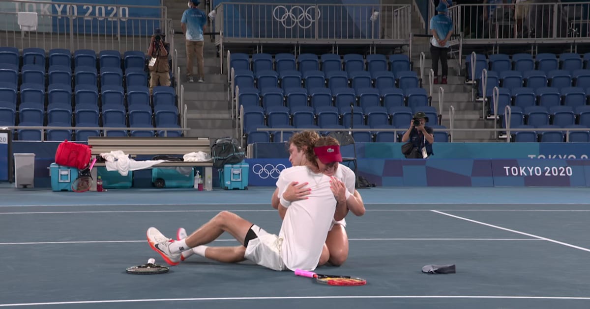 Medal Moment | Tokyo 2020: Tennis Mixed Doubles (ROC)