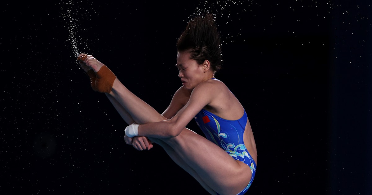 16YearOld Diving Sensation Quan Hongchan Claims World Title in Women