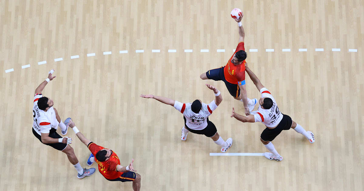 Handball photos - Day 15