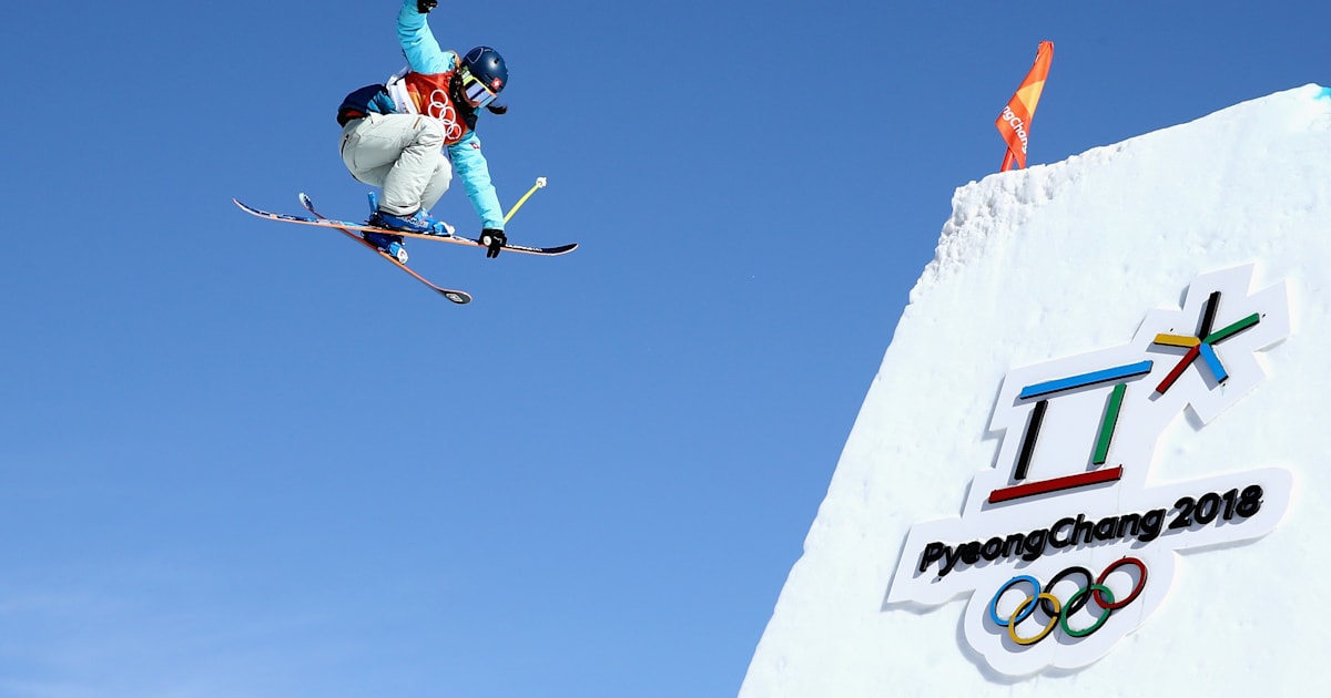 What’s the difference between the snowboard and ski freestyle events at