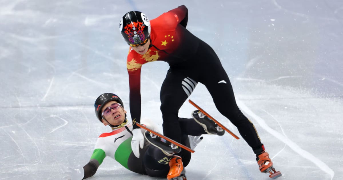 Li Wenlong (CHN) remporte l'argent après des pénalités sur le 1000m ...