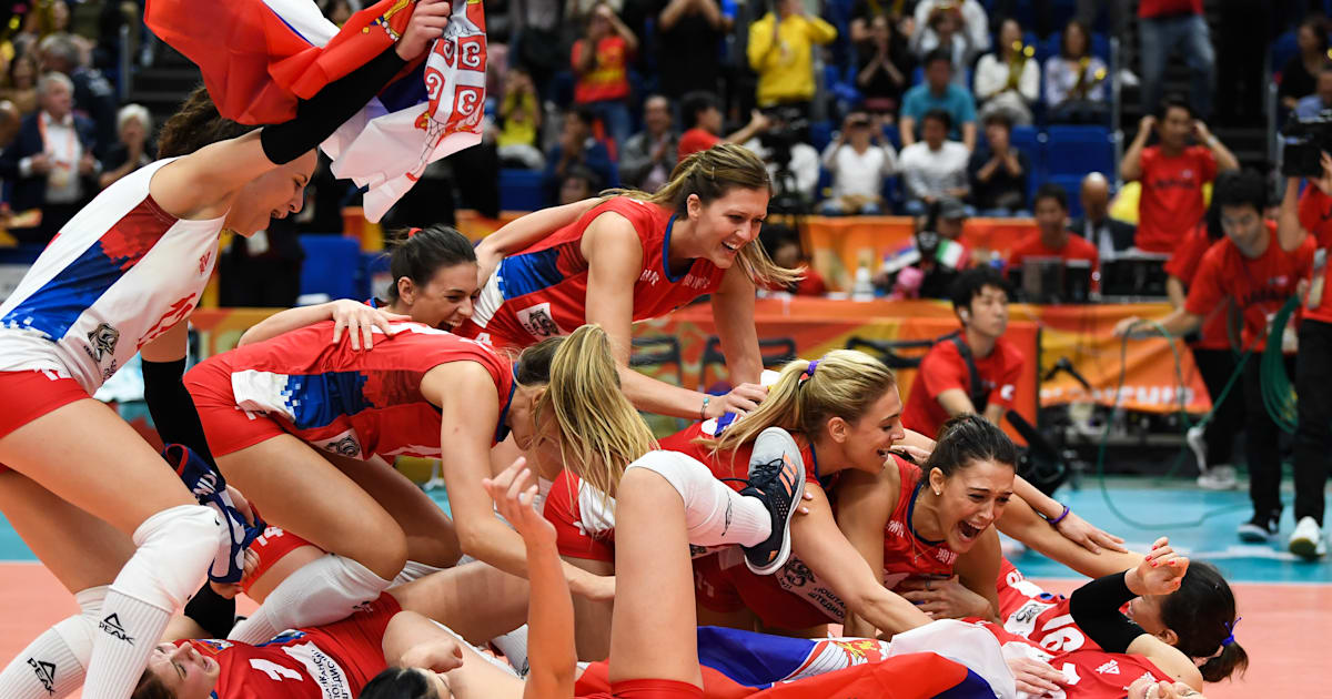 FIVB Volleyball Men's World Championship Trophy, Volleyball trophy