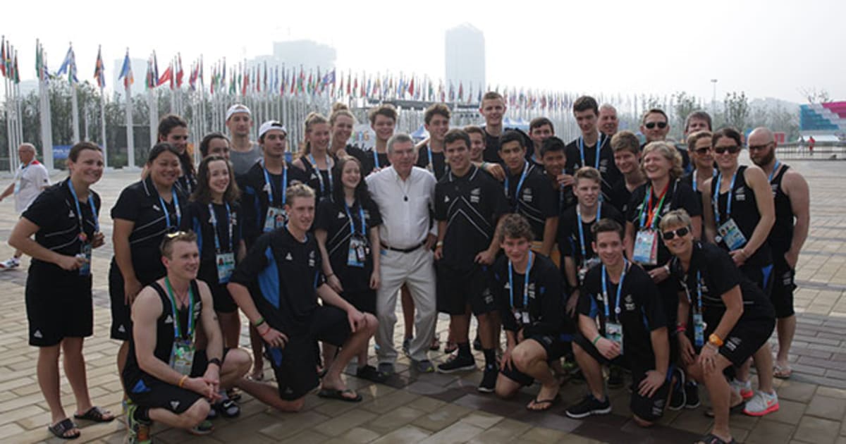 IOC President Thomas Bach does the Haka Olympic News