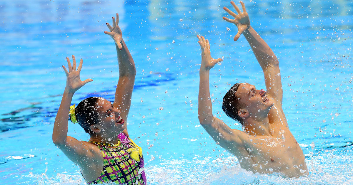 Synchronised swimming