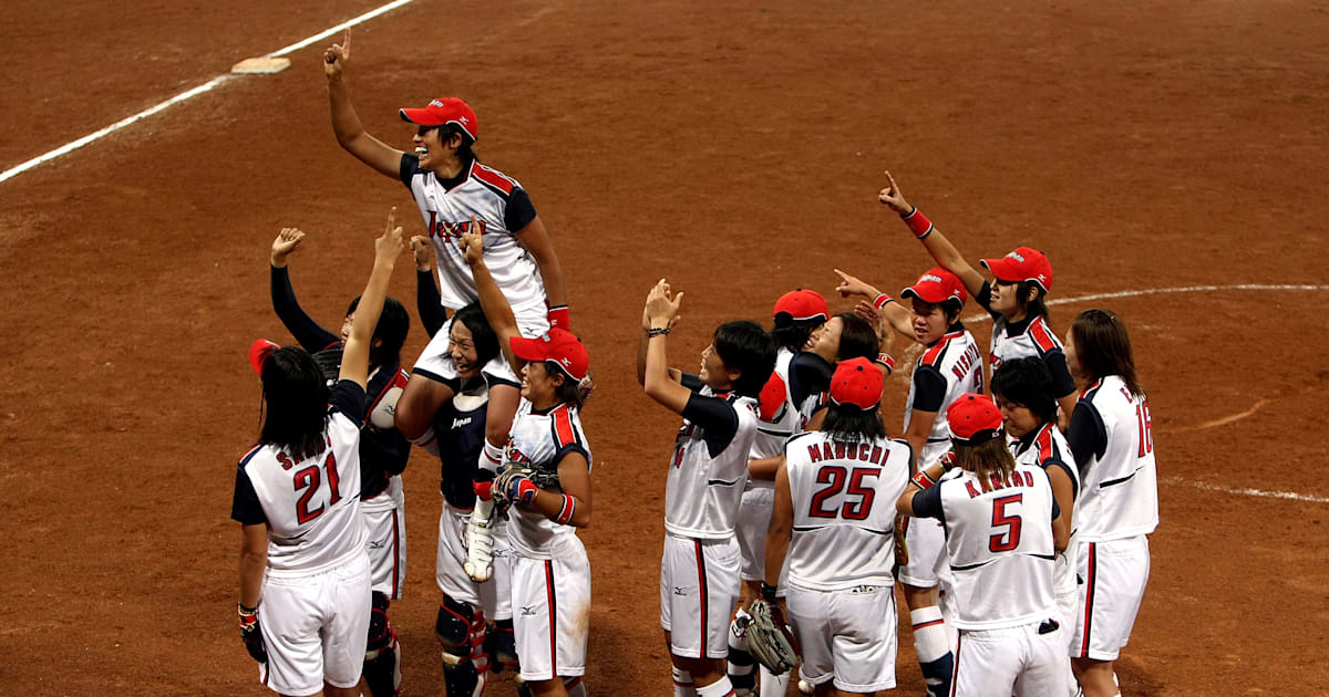 Japan Rock U.S. With Softball Win - Olympic News