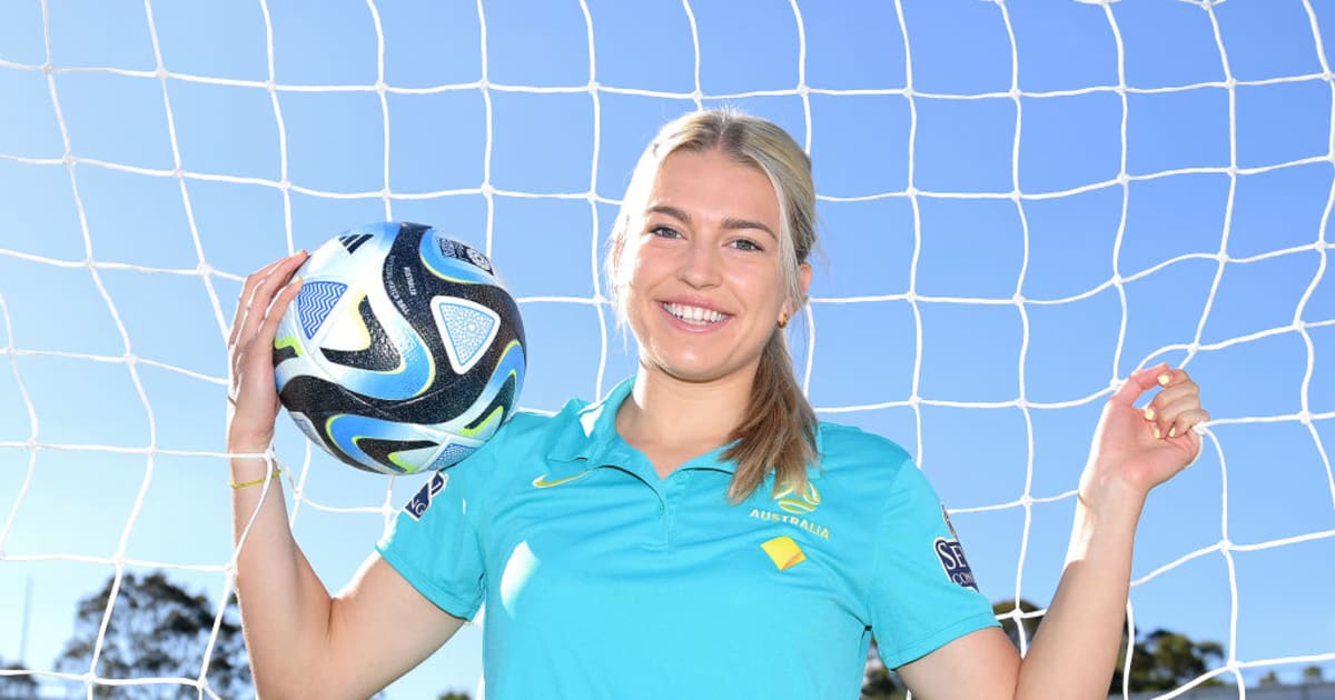 253890 モンチッチ ダッチサッカーガール（オランダのサッカー少女） モンチッチ 253890 限定モデル ダッチサッカーガール サッカー