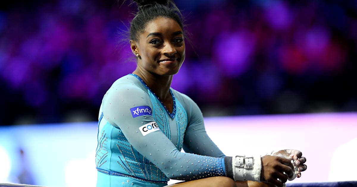 World Artistic Gymnastics Championships 2023 Simone Biles lands vault