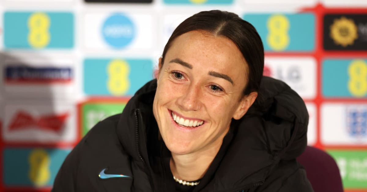 Lucy BRONZE