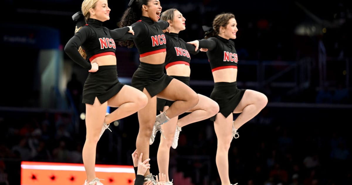 É pra animar e esquentar: Cheerleaders estreiam no Botafogo