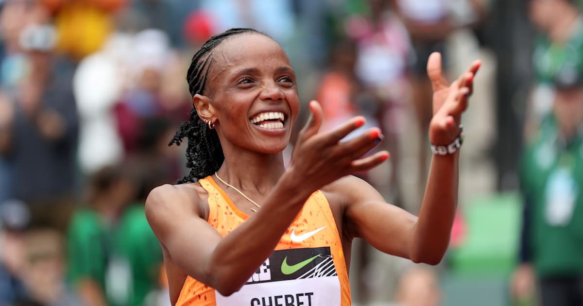 Diamond League Prefontaine Classic 2024 Beatrice Chebet smashes women