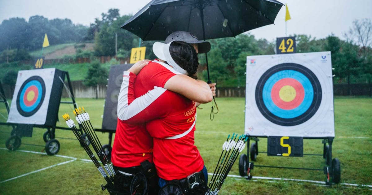 World Archery Champion Elia Canales Shares Success Secrets with Children at Golf Costa Dorada