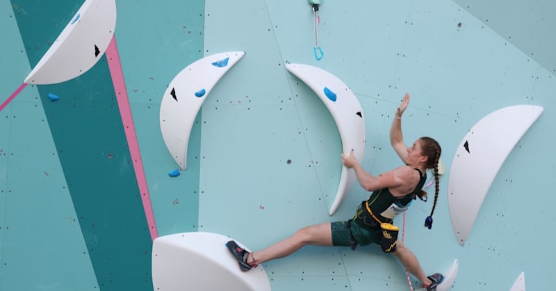 Women's Boulder Semi-Final, Men's Speed Qualification | Sport Climbing ...