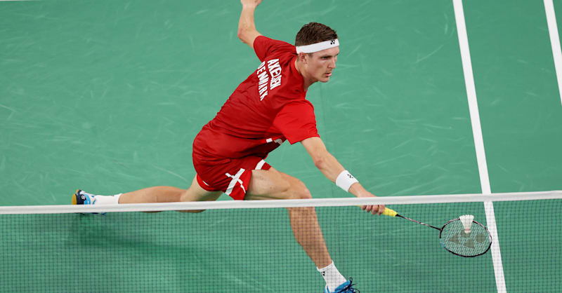 ヨネックス　アクセルセン着用モデル　O VIKTOR AXELSEN ビクター・アクセルセン | YONEX BADMINTON