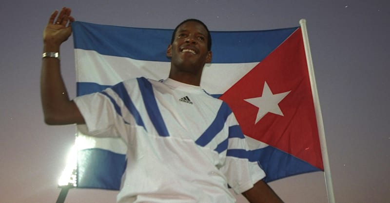 心理学者らに鍛えられたキューバ走高跳界のレジェンド | Arriba Cuba