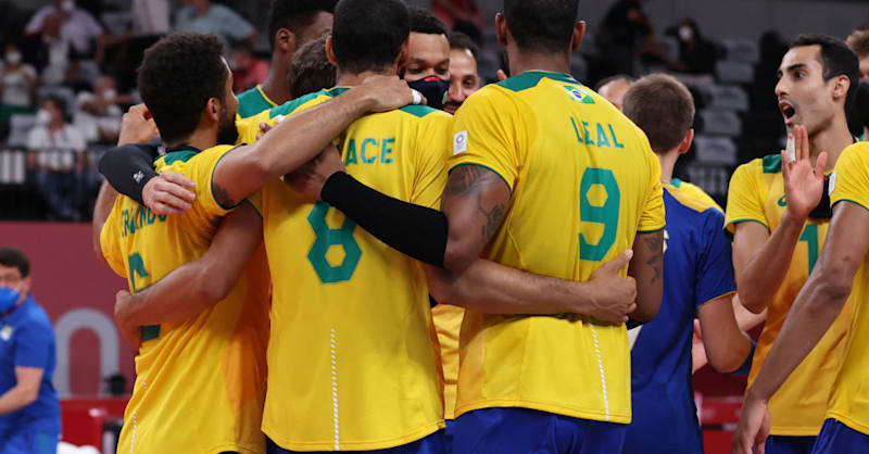 JPN v BRA - Men's Quarter-Final - Volleyball | Tokyo 2020 Replays