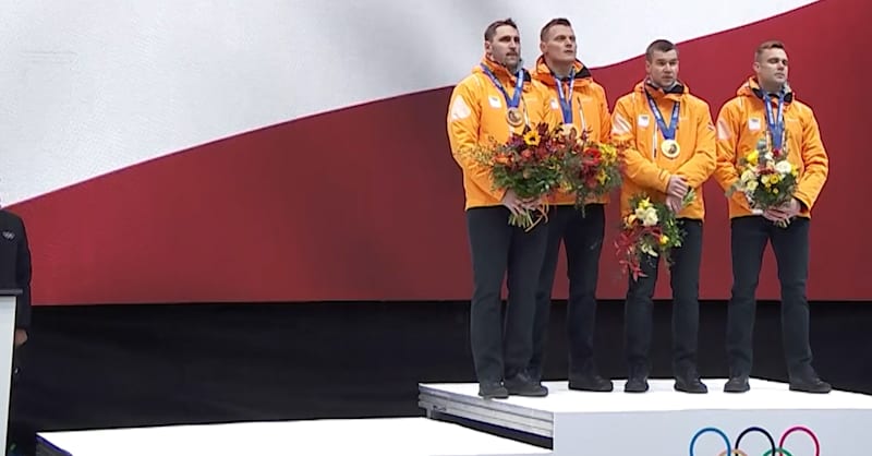 Латвийские бобслеисты получают золото Сочи-2014