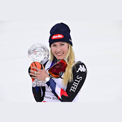 スキー sara Sara Hector wins Kranjska Gora giant slalom to take lead of