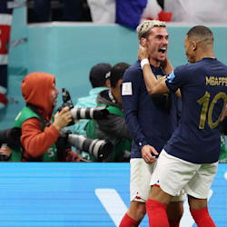 サッカー】カタールW杯準決勝：フランスが連覇に王手モロッコに2‐0